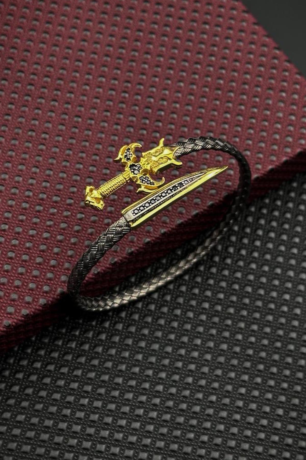 FRNCH 925 Ayar Gümüş Kılıç Figürlü Füme-Altın Renk Erkek Bileklik FRJ12613-3613-BG