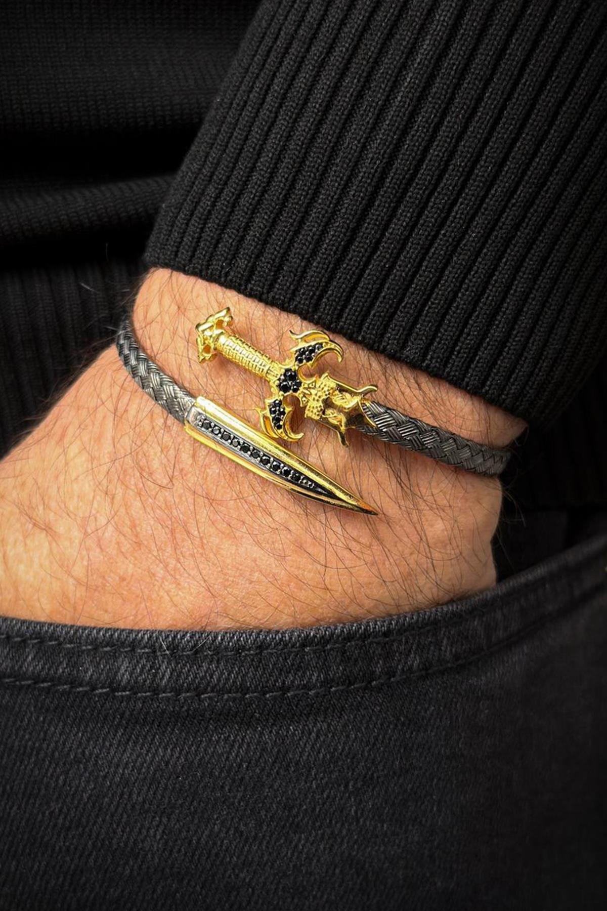 FRNCH 925 Ayar Gümüş Kılıç Figürlü Füme-Altın Renk Erkek Bileklik FRJ12613-3613-BG