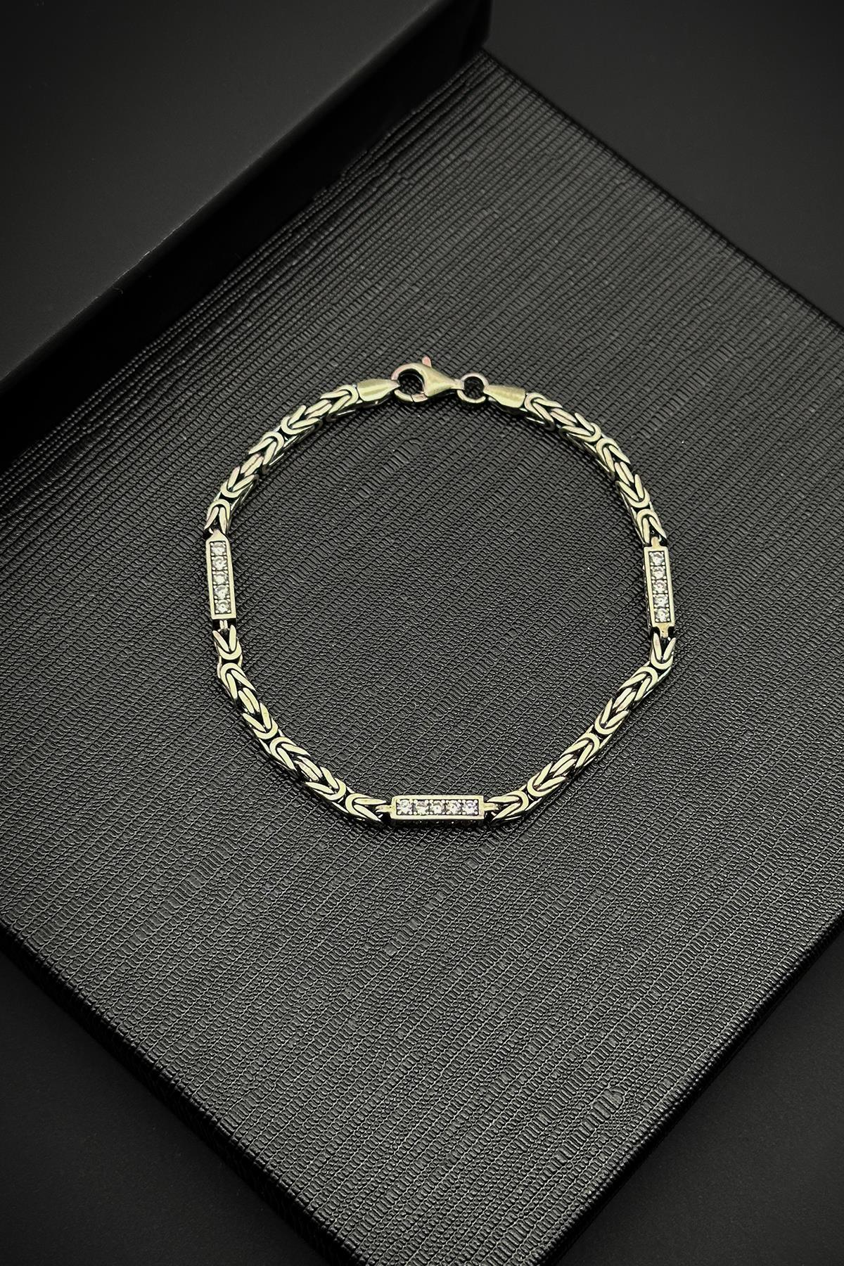 FRNCH 925 Ayar Gümüş Kral Model Zirkon Taşlı Gümüş Renk Erkek Bileklik FRJ12033-3033-A