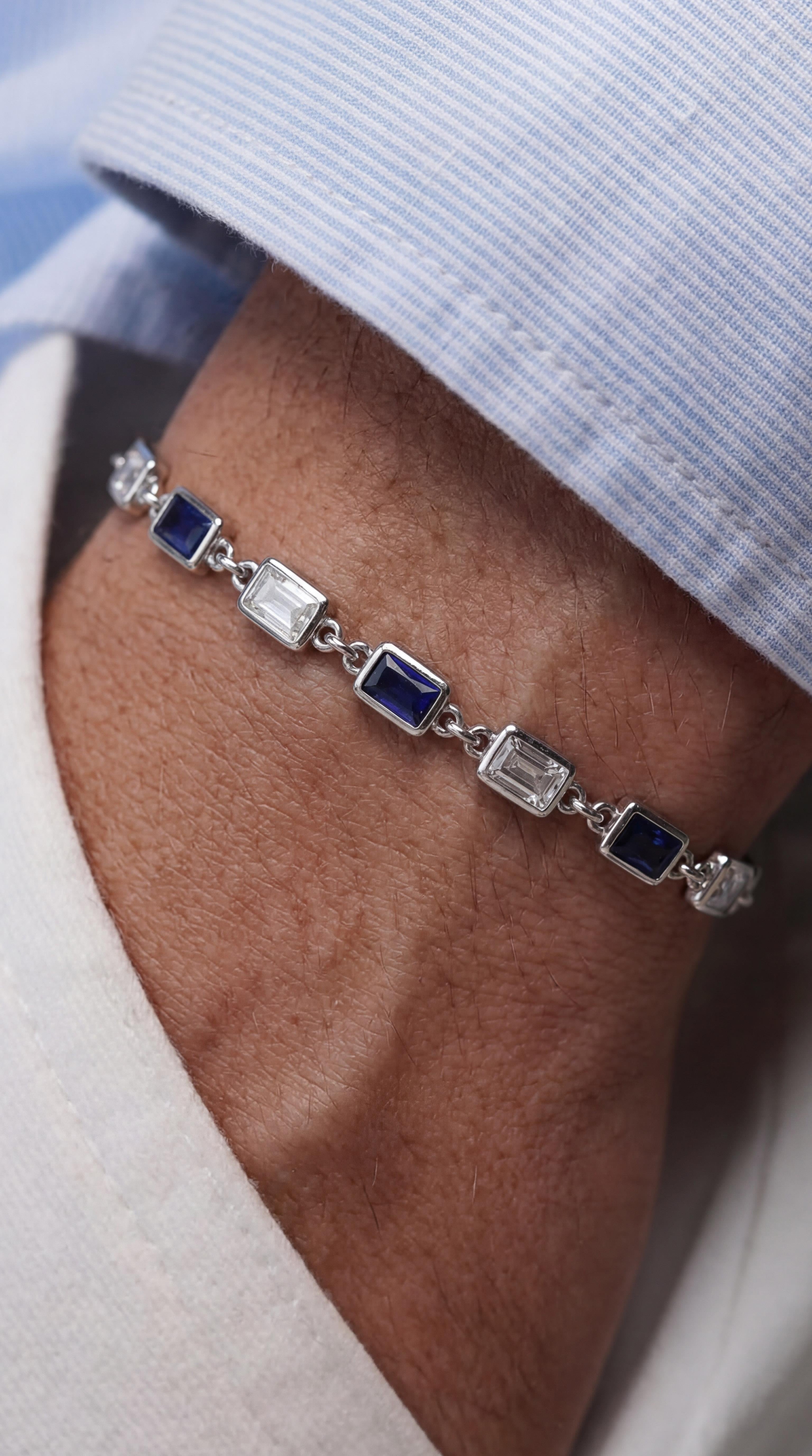 FRNCH 925 Ayar Gümüş Lacivert-Beyaz Zirkon Taşlı Gümüş Renk Erkek Bileklik FRJ12677-3677-LA