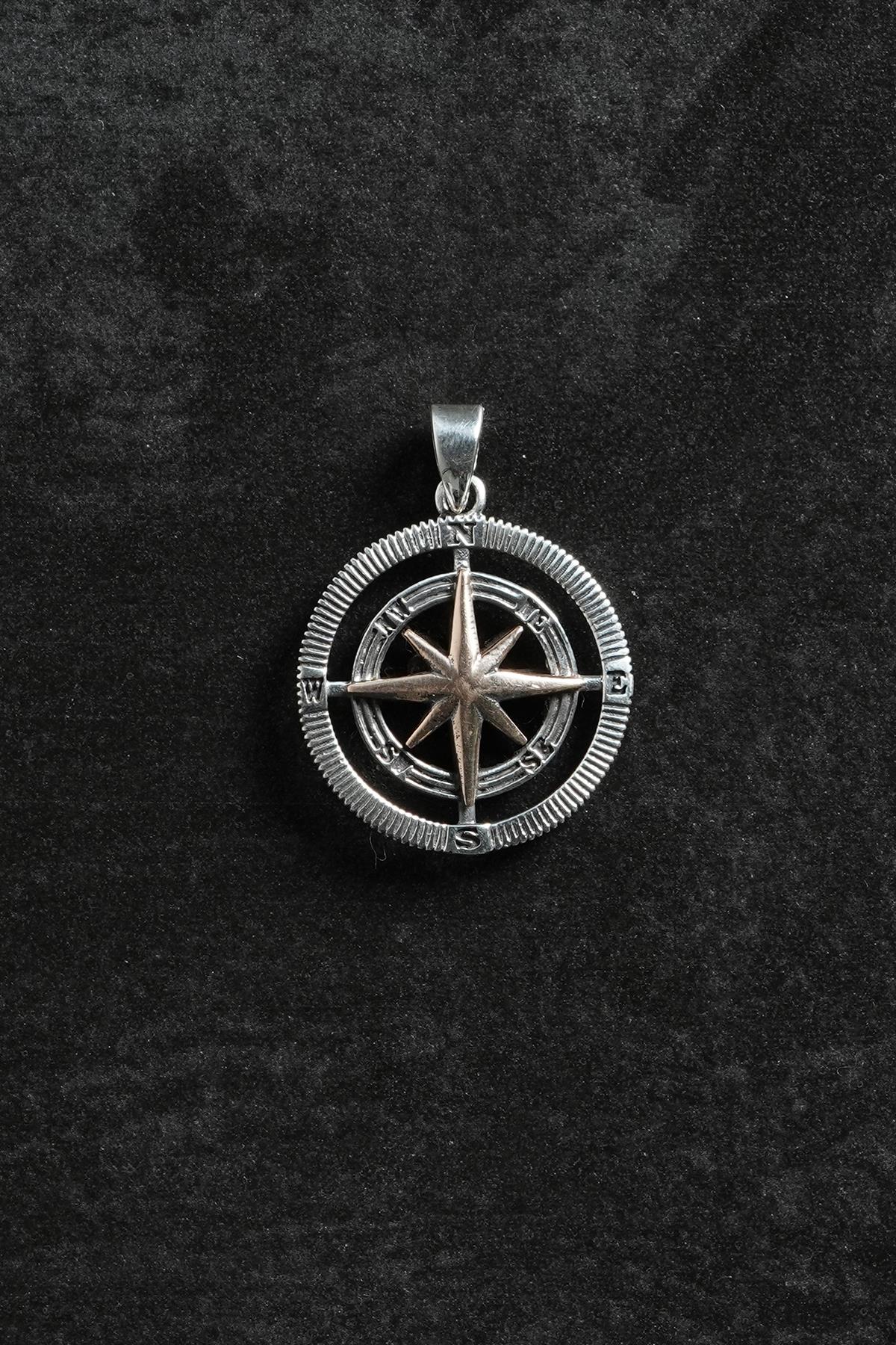 FRNCH 925 Ayar Gümüş Pusula Figürlü Gümüş Renk Erkek Kolye Ucu FRKU-1090