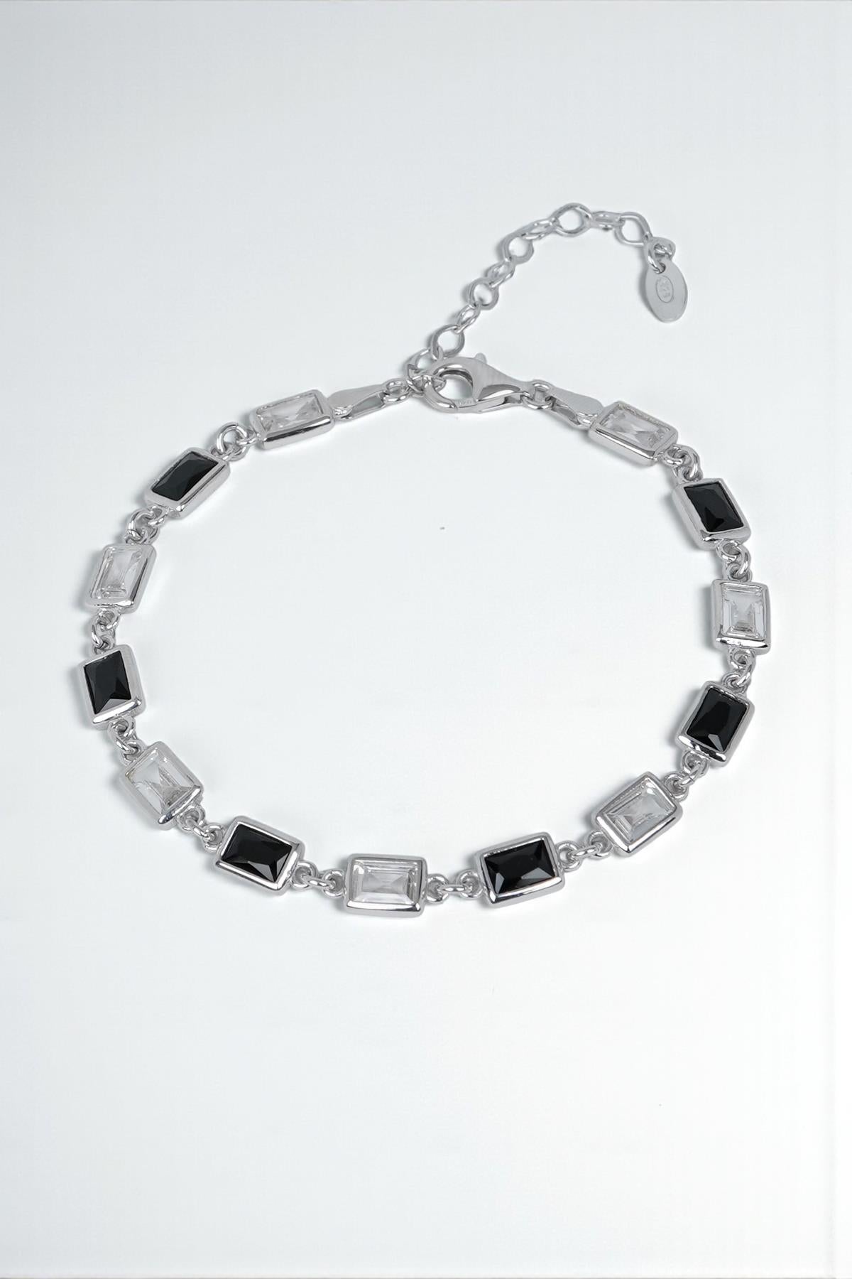 FRNCH 925 Ayar Gümüş Siyah-Beyaz Zirkon Taşlı Gümüş Renk Erkek Bileklik FRJ12677-3677-SB