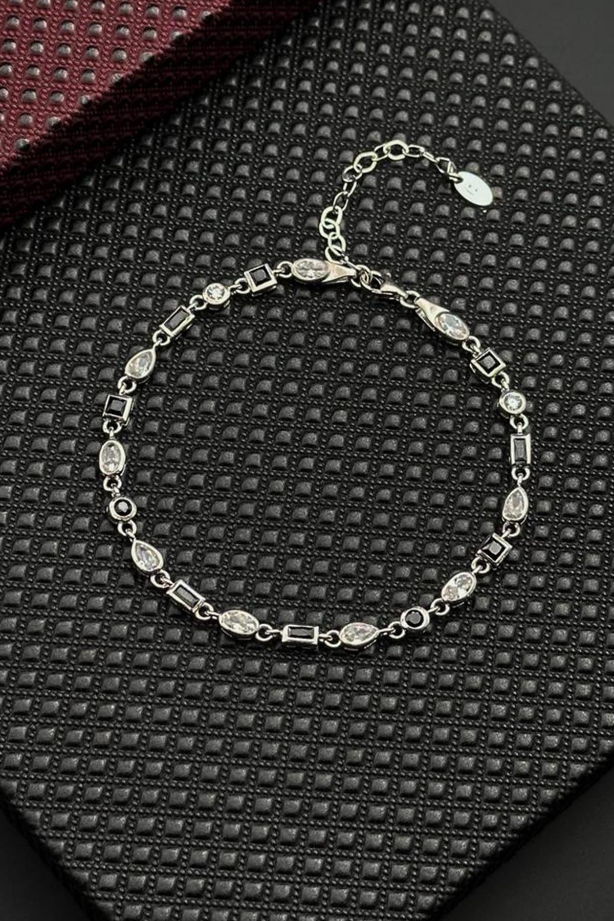 FRNCH 925 Ayar Gümüş Siyah-Beyaz Zirkon Taşlı Gümüş Renk Erkek Bileklik FRJ12719-3719-SB