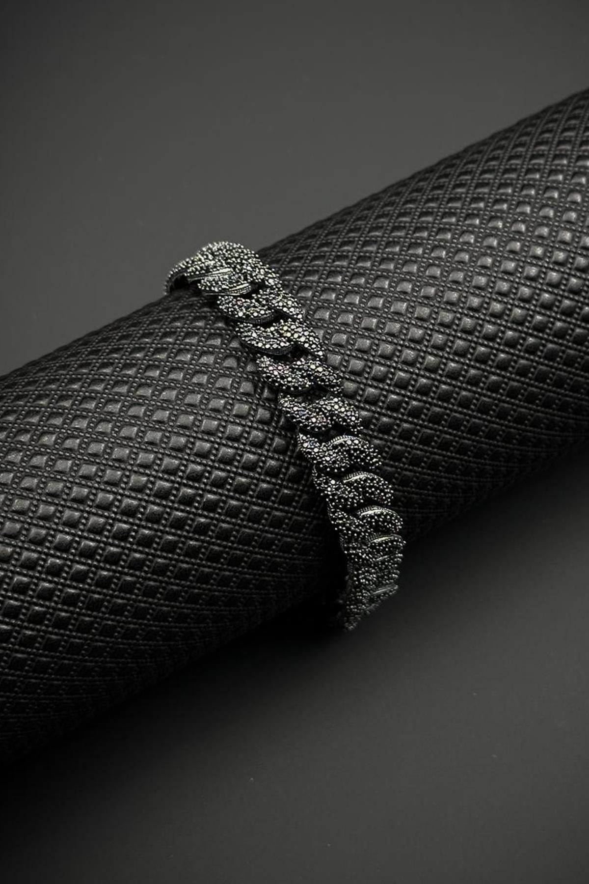 FRNCH 925 Ayar Gümüş Siyah Zirkon Taşlı Füme Renk Erkek Bileklik FRJ12682-3682-S