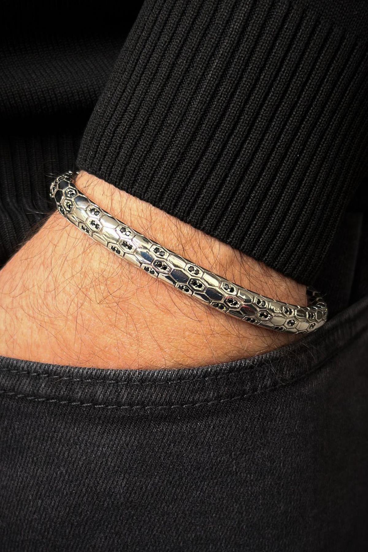FRNCH 925 Ayar Gümüş Siyah Zirkon Taşlı Gümüş Renk Erkek Bileklik FRJ12707-3707-A
