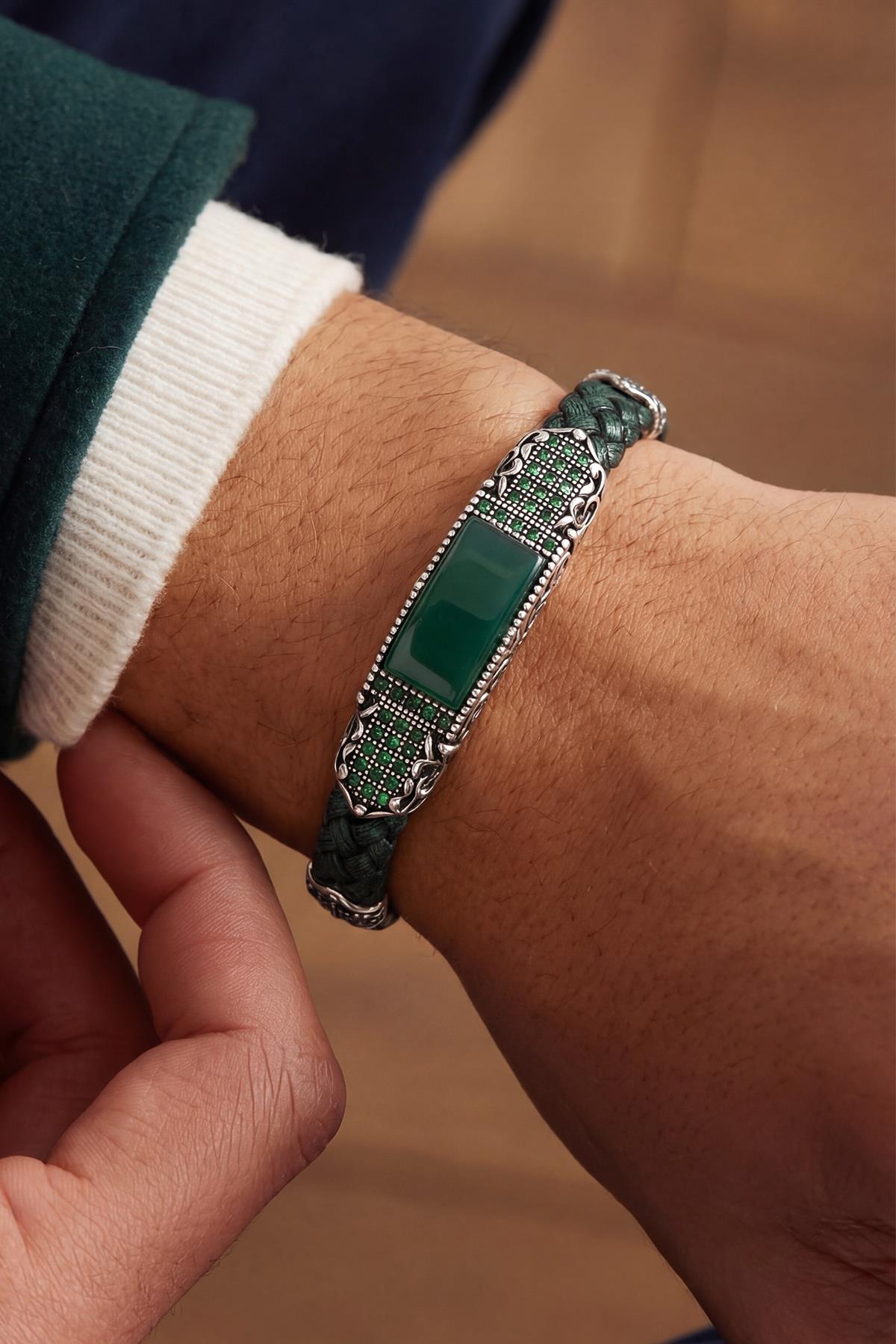 FRNCH 925 Ayar Gümüş ve Derili Yeşil Zirkon Taşlı Yeşil Renk Erkek Bileklik FRJ12925-3925-Y