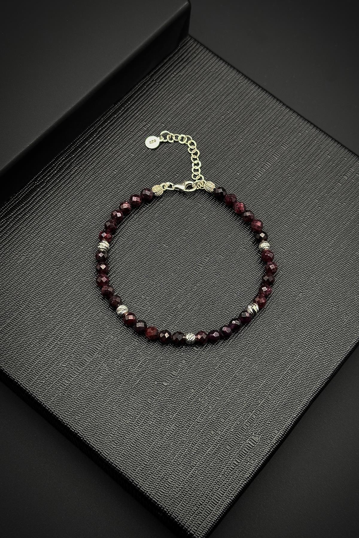 FRNCH 925 Ayar Gümüş ve Granat Doğal Taşlı Bordo Renk Erkek Bileklik FRJ12053-3053-B