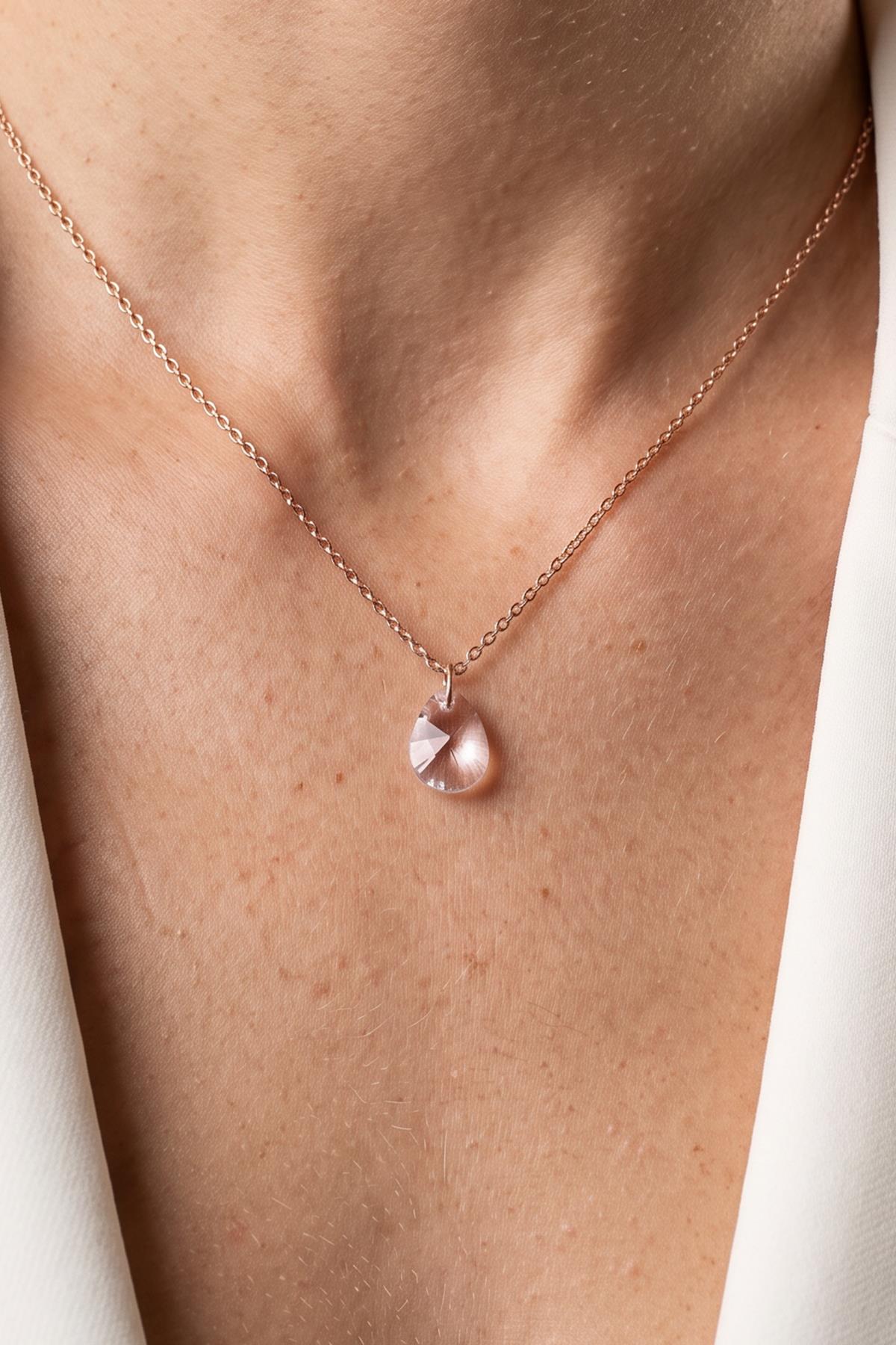 FRNCH 925 Ayar Gümüş ve Pembe Zirkon Taşlı Rose Renk Kadın Kolye FRJ31033-1133-CP