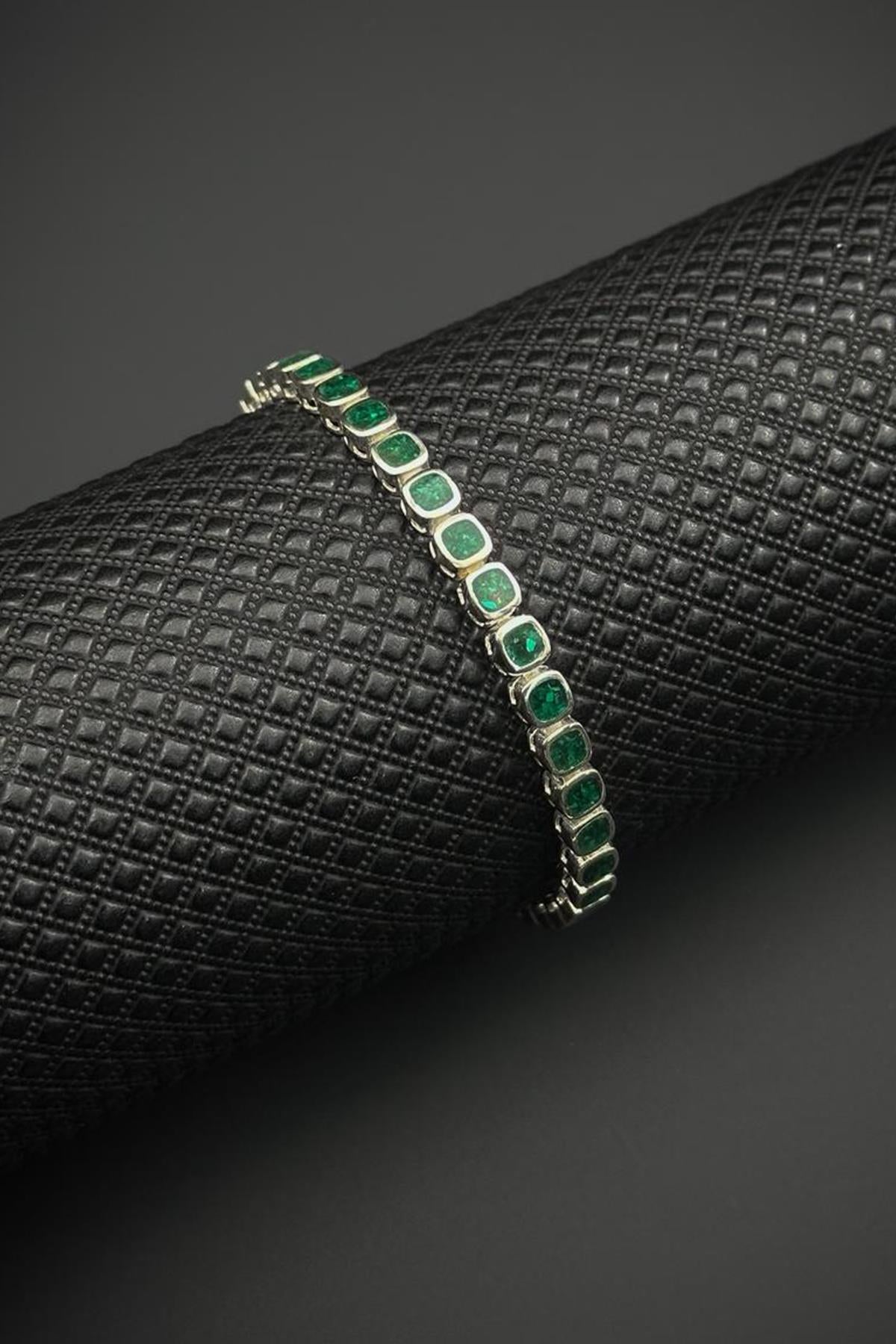 FRNCH 925 Ayar Gümüş Yeşil Doğal Taşlı Gümüş Renk Erkek Bileklik FRJ12678-3678-Y