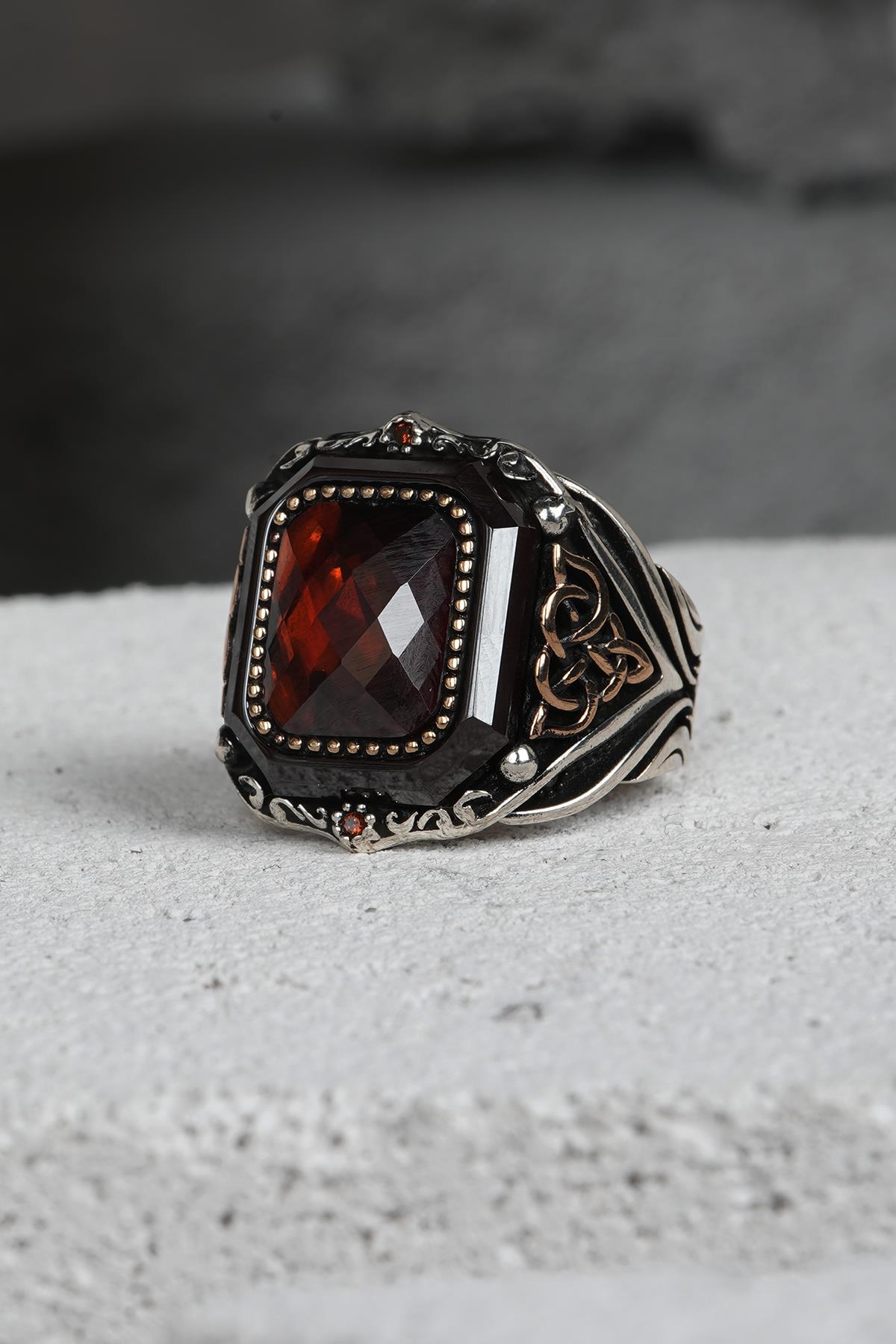 FRNCH 925 Ayar Gümüş Zirkon Taşlı Kahverengi Renkli Erkek Yüzük FRJ60093-193-K16