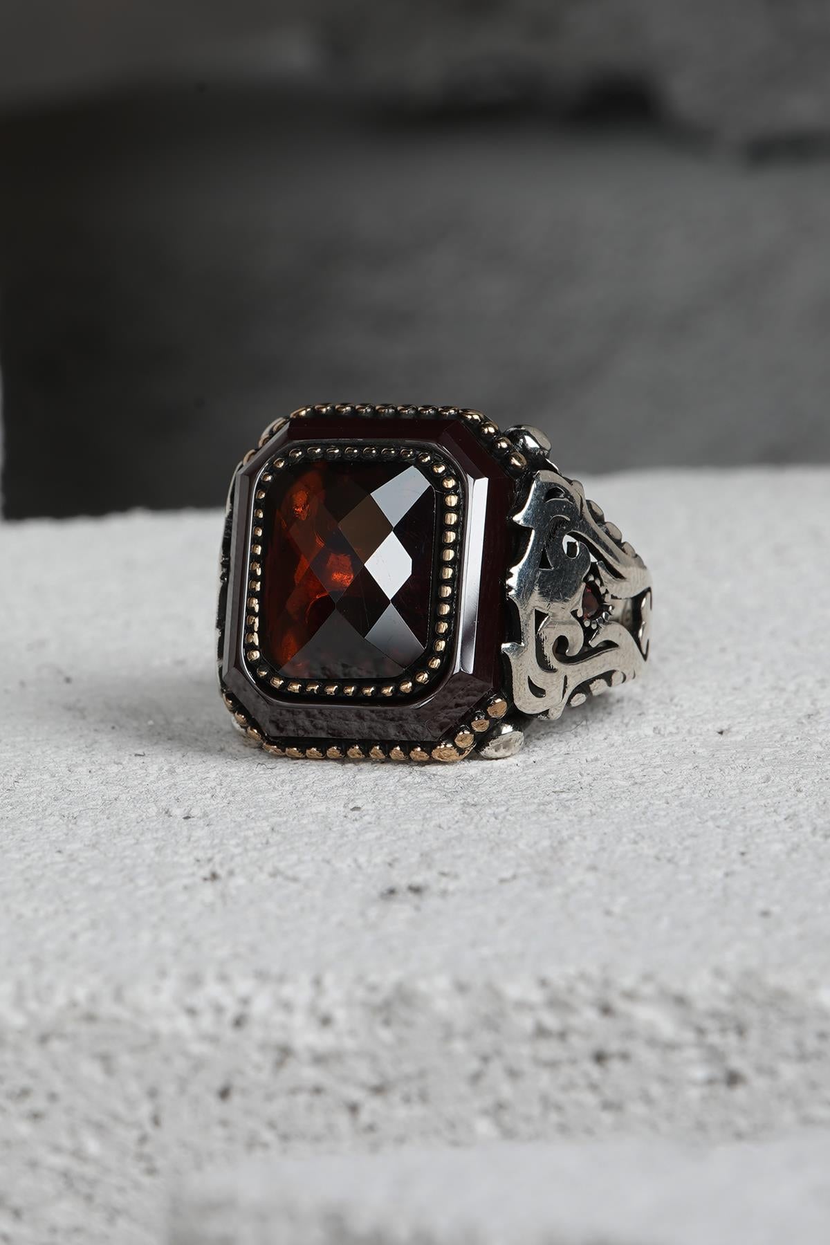 FRNCH 925 Ayar Gümüş Zirkon Taşlı Kahverengi Renkli Erkek Yüzük FRJ60093-193-K19