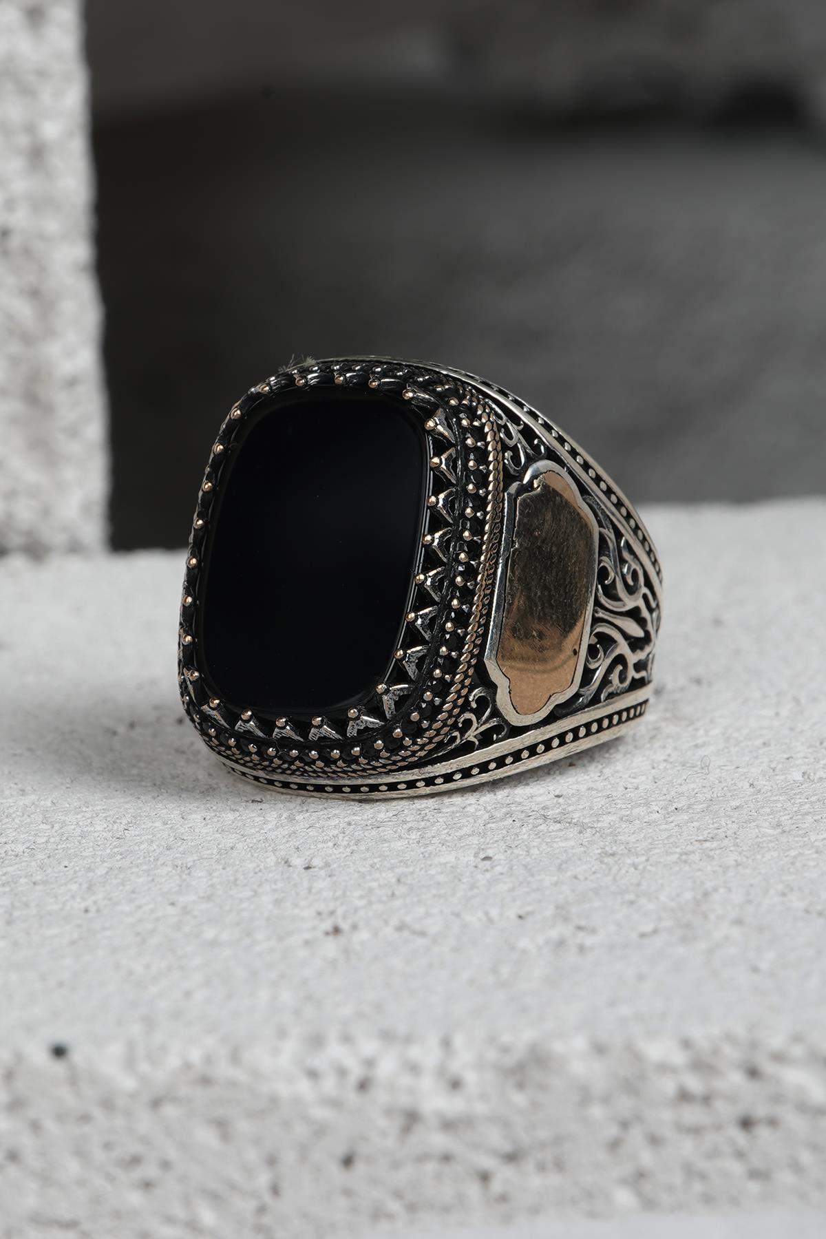 FRNCH 925 Ayar Gümüş Zirkon Taşlı Siyah-Altın Renkli Erkek Yüzük FRJ60093-193-AG37