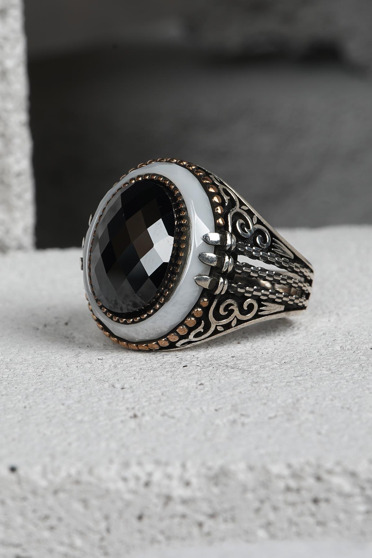FRNCH 925 Ayar Gümüş Zirkon Taşlı Siyah-Altın Renkli Erkek Yüzük FRJ60093-193-AG40