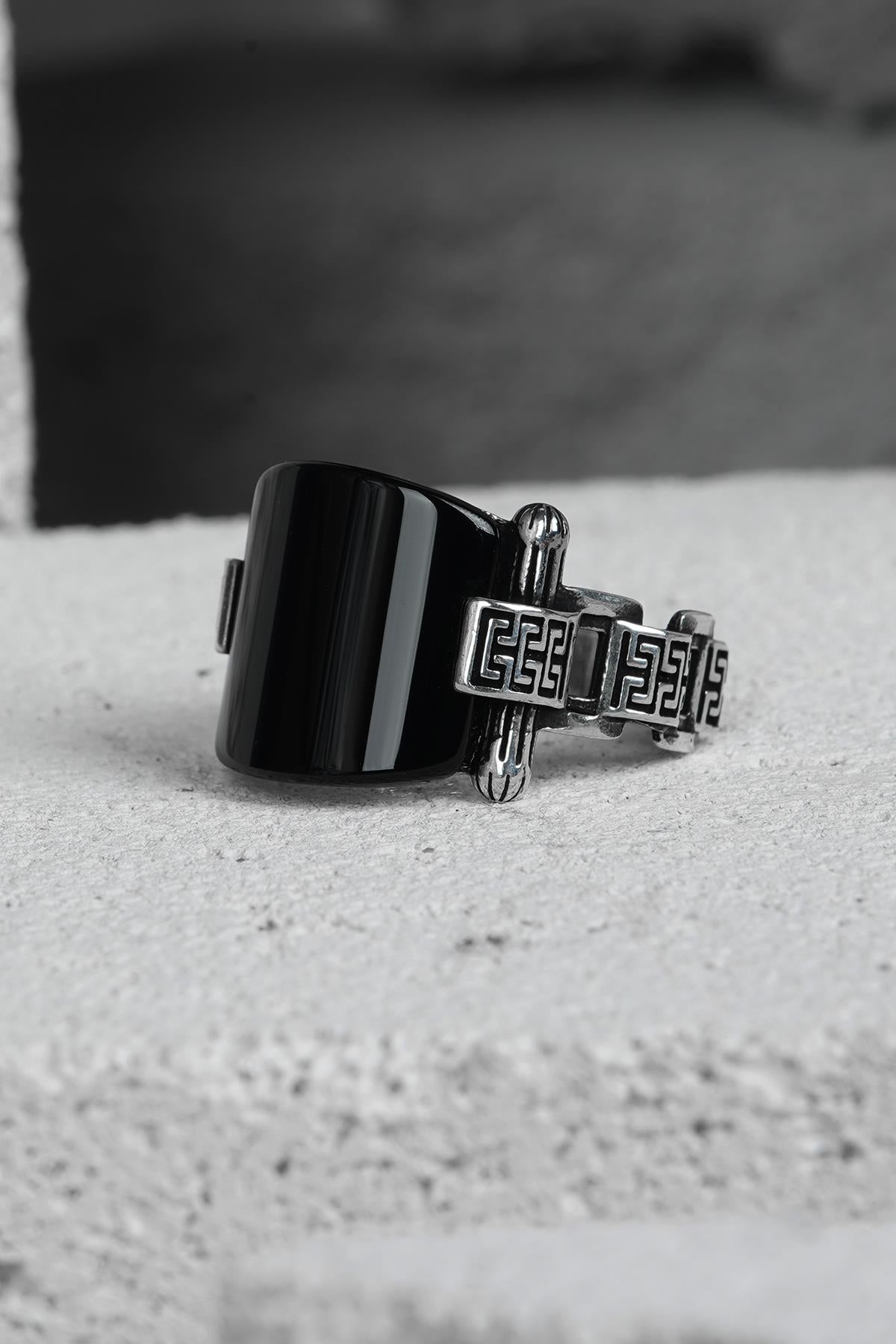 FRNCH 925 Ayar Gümüş Zirkon Taşlı Siyah Renkli Erkek Yüzük FRJ60093-193-S44