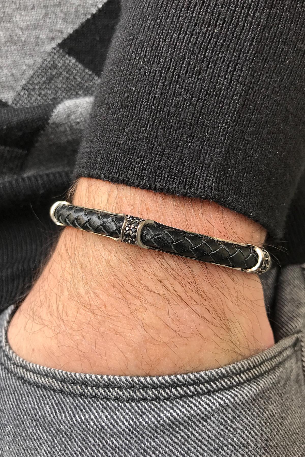 FRNCH Zirkon Taşlı Gerçek Deri Detaylı Handmade Kelepçe Erkek Bileklik FRJ11177-1277-BB