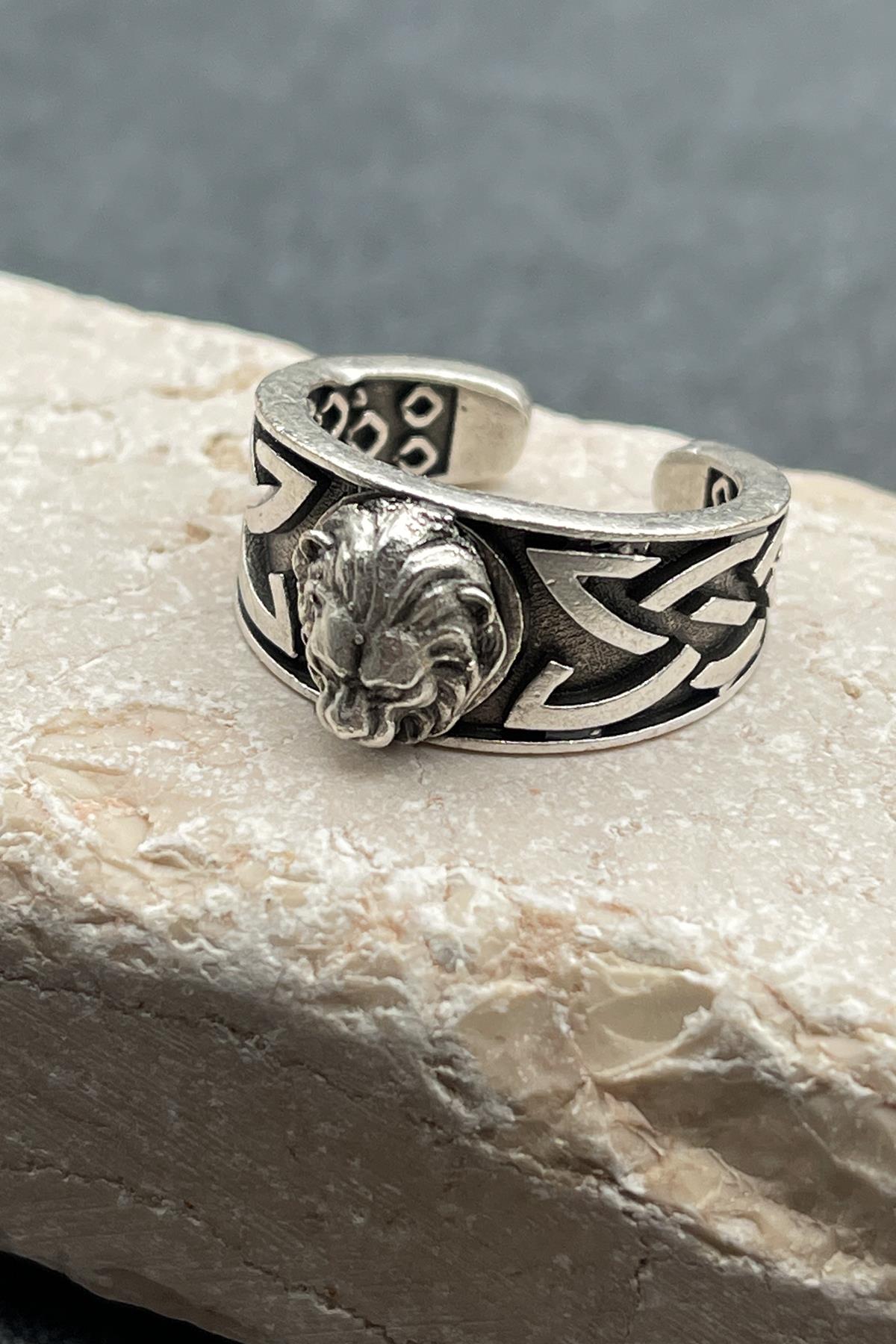 FRNCH Aslan Figürlü Viking Desenli Antik Gümüş Renkli Erkek Yüzük FRJ60032-132-A2