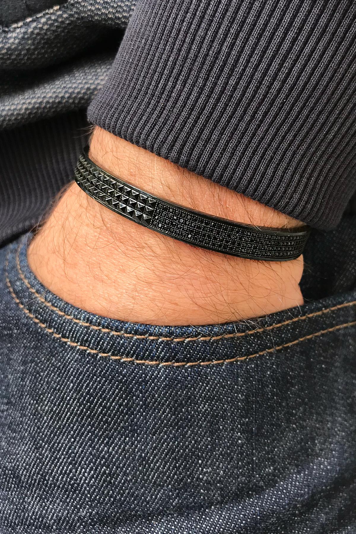 FRNCH Üçgen Model Zirkon Taşlı Mat Siyah Renkli Handmade Erkek Bileklik FRJ11299-1399-B2