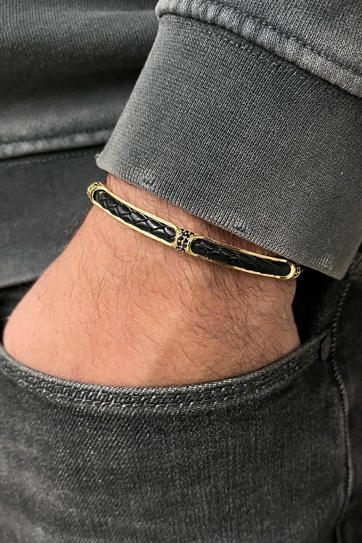 FRNCH Zirkon Taşlı Gerçek Deri Detaylı Gold-Siyah Renkli Handmade Erkek Kelepçe Bileklik FRJ11165-1265-GB